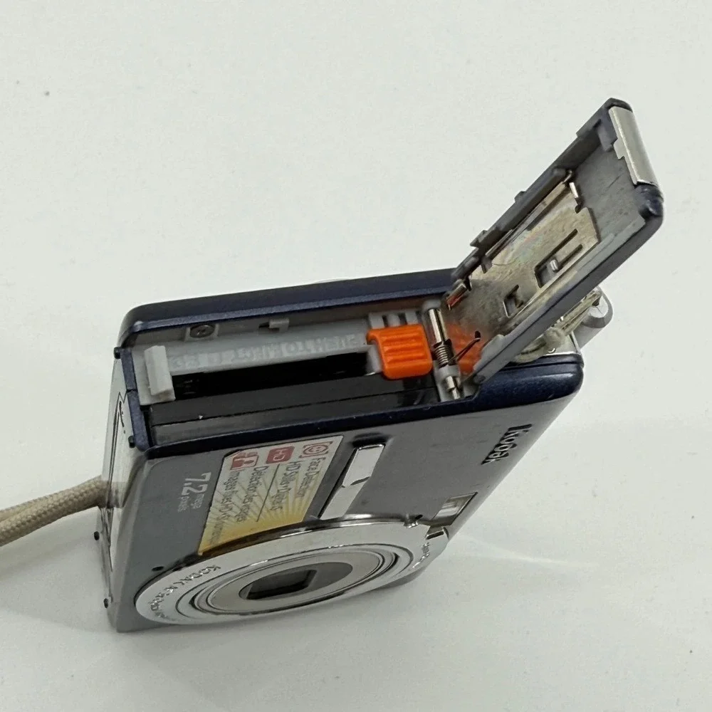 Kodak Digital Camera M763 7.2MP 3x Zoom Navy Blue Parts Repair